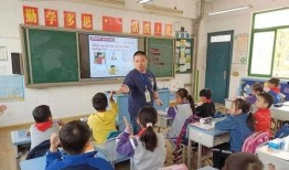 南京小学爆料事件最新情况,真相逐步浮出水面，家长教师关系紧张引关注