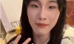 男扮女装网红爆料视频,真实身份与网络爆红的背后故事