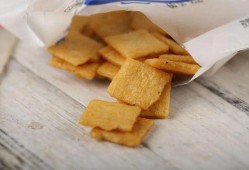 爆料锅巴好吃吗视频,口感测评，究竟好吃吗？